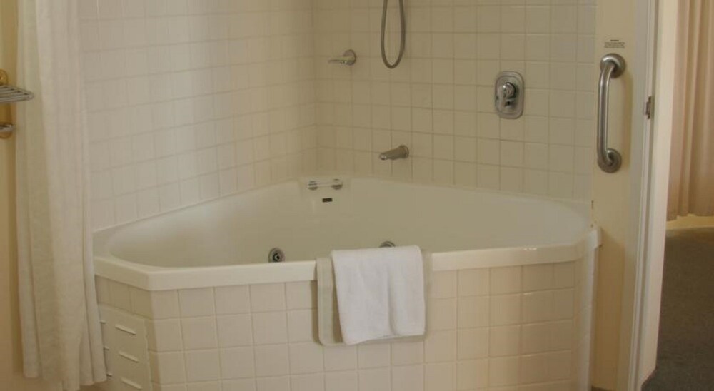 Jetted Tub