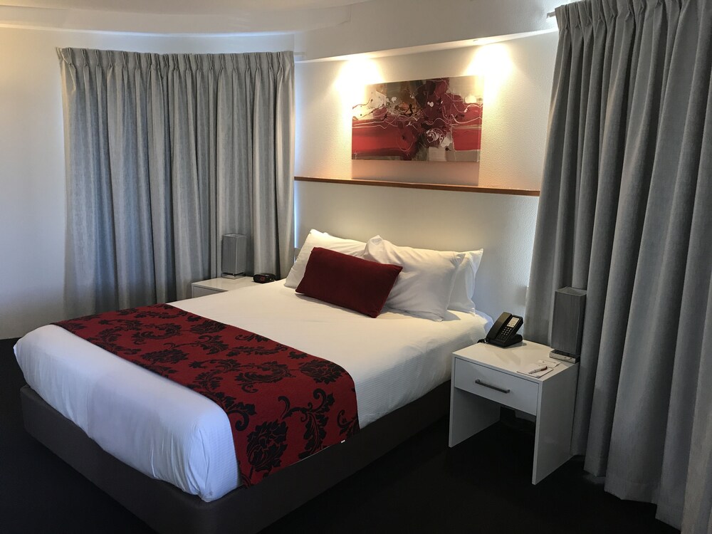 Sea View One Bedroom Deluxe Apartment - Guestroom