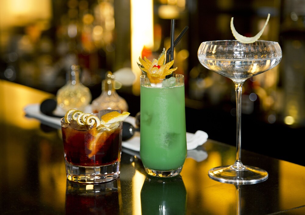 Hotel Bar