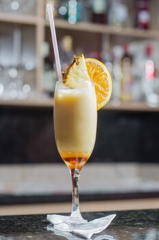 Hotel Bar