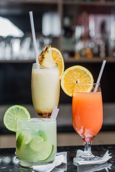 Hotel Bar