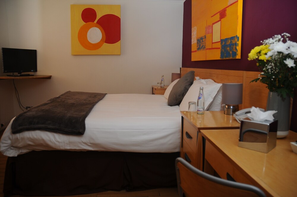 Guestroom