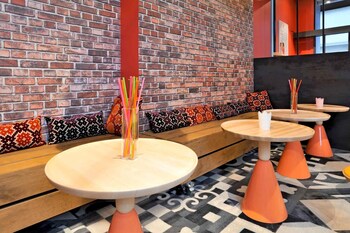 Hotel Bar