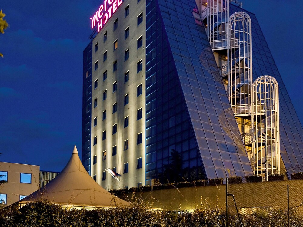 Hotel Front
