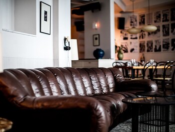 Hotel Bar