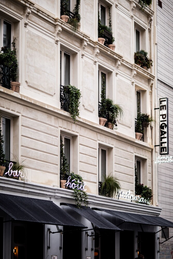Extérieur