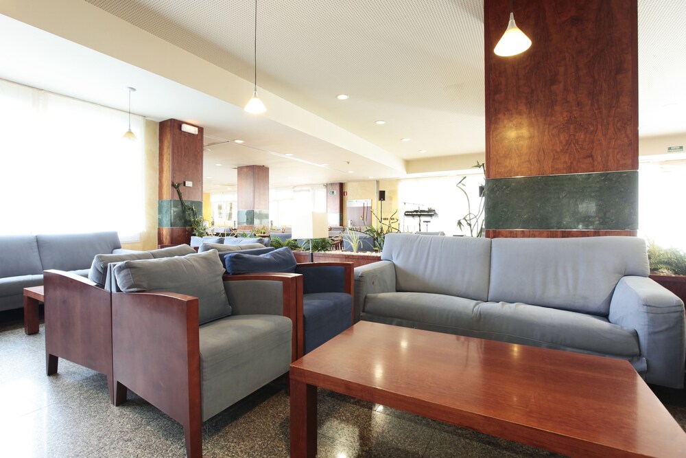 Hotel Lounge