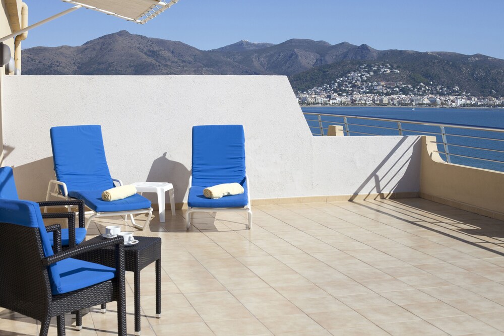 Sundeck
