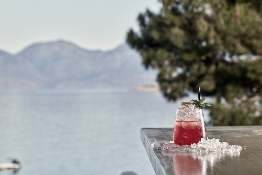 Poolbar