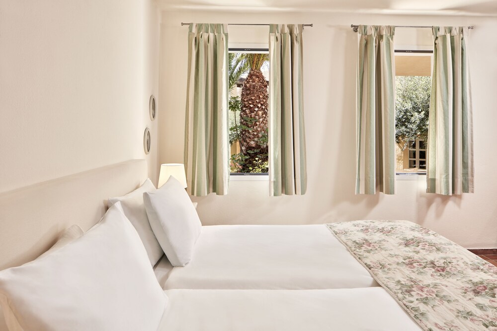 Zimmer (Familienapartment, 1 Schlafzimmer, Gartenblick)