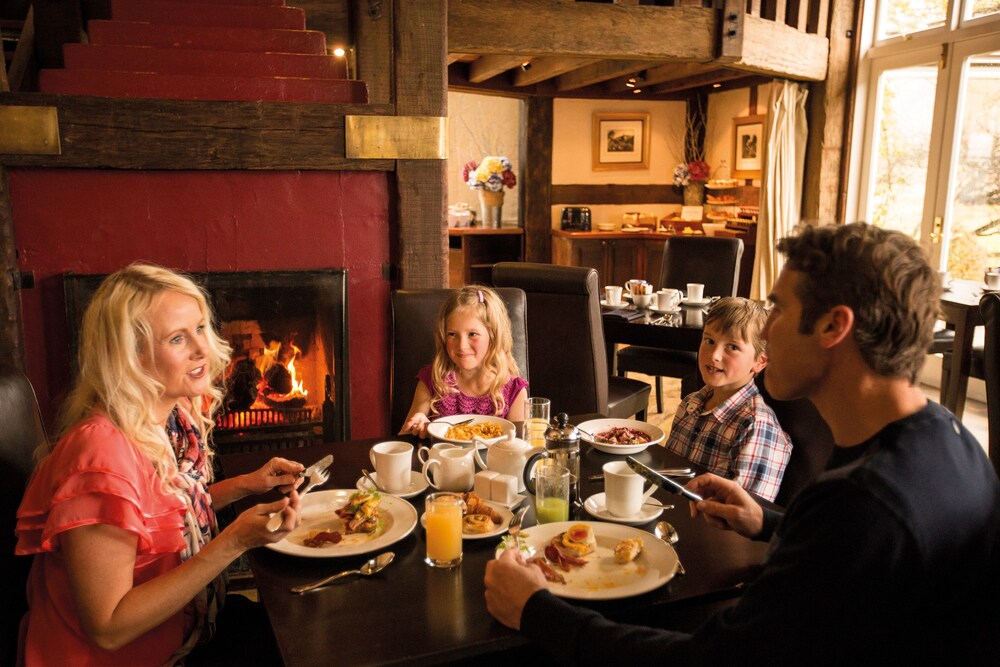 Family Dining