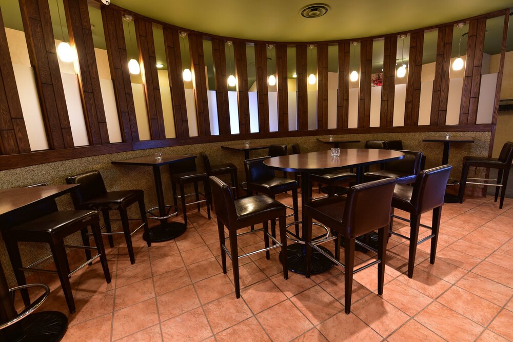Hotel Lounge