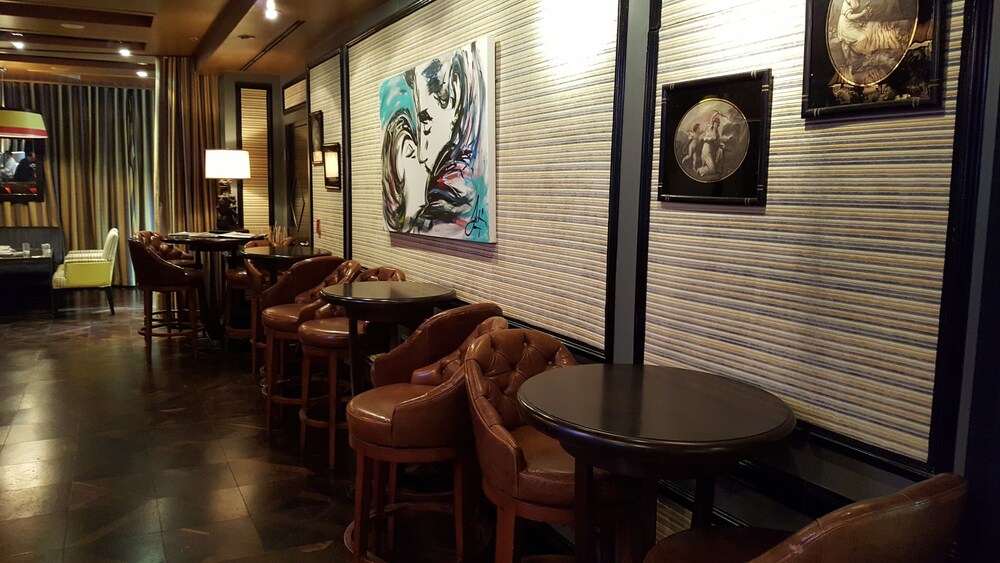 Hotel Lounge