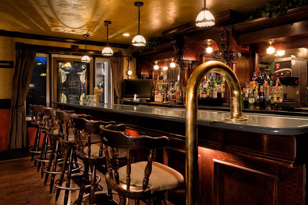 Hotel Bar