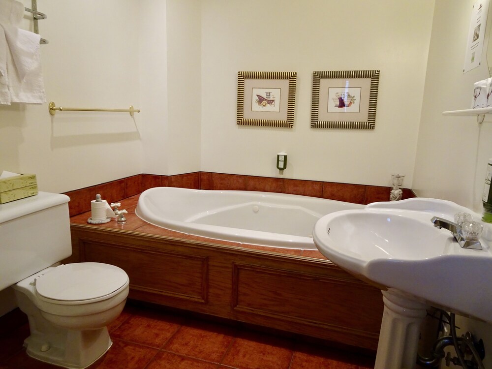 Jetted Tub
