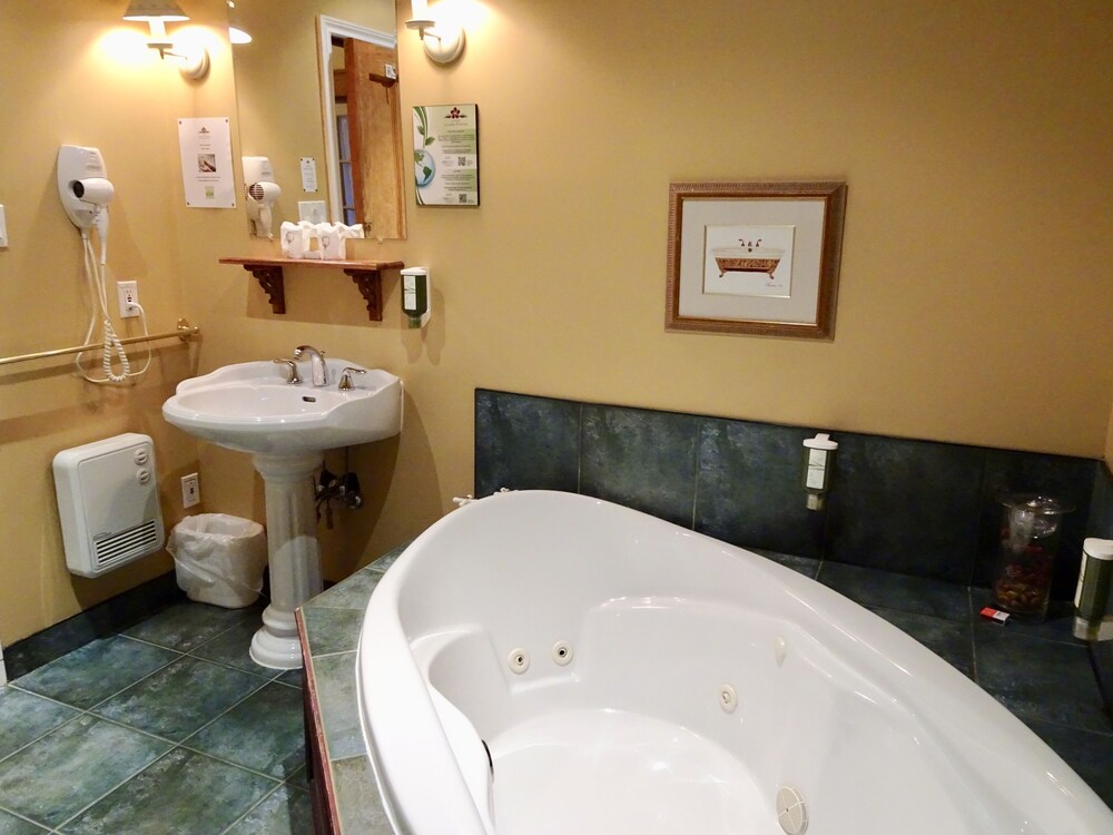Jetted Tub