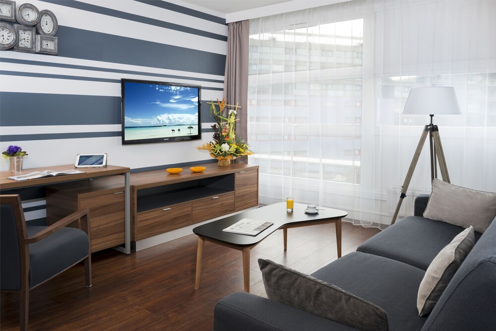 Apartment, 1 Bedroom - Living Area