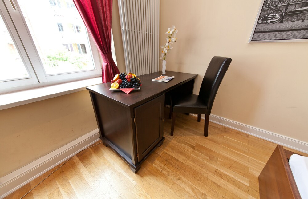 Businesscenter im Zimmer