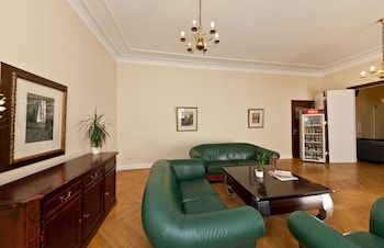 Hotel Lounge