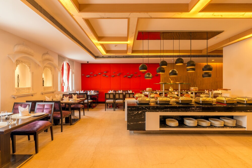 Food Court