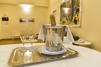 Room Service - Dining
