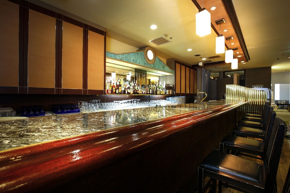 Hotel Bar