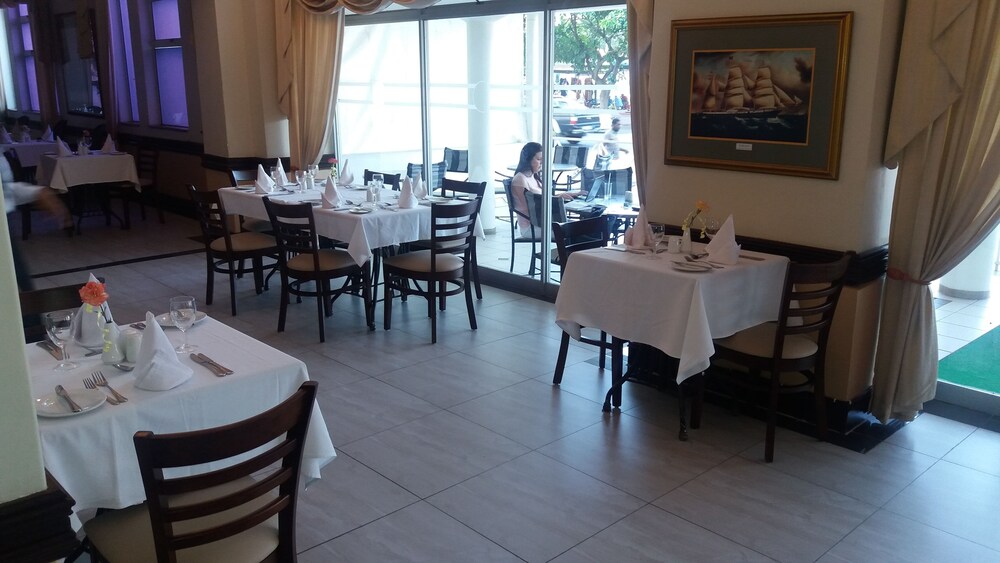 Family Dining