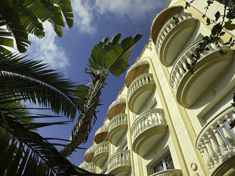 Hotel Front