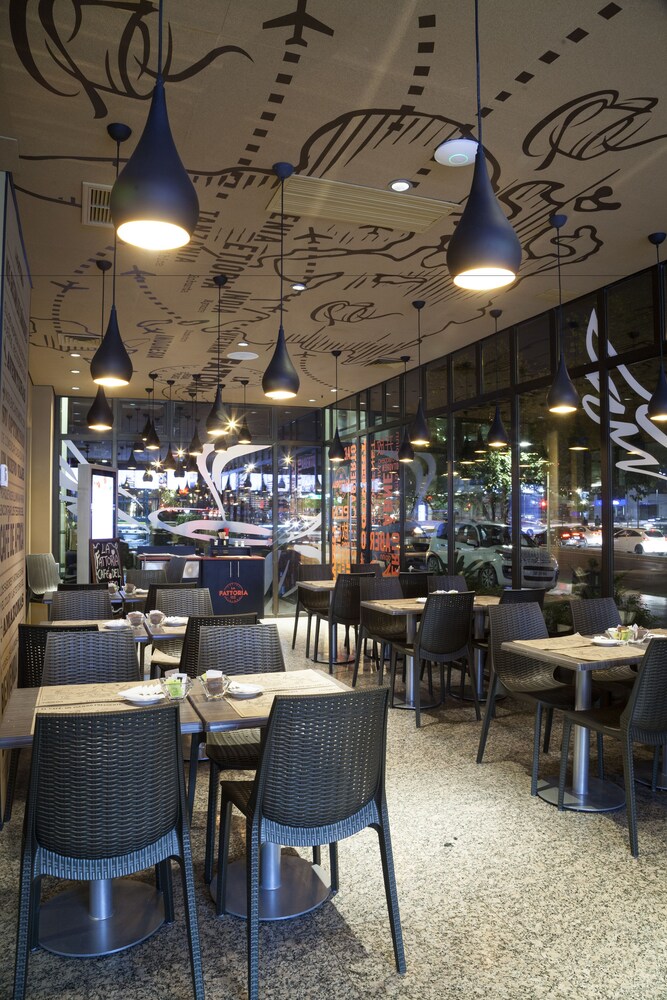 Coffee Shop
