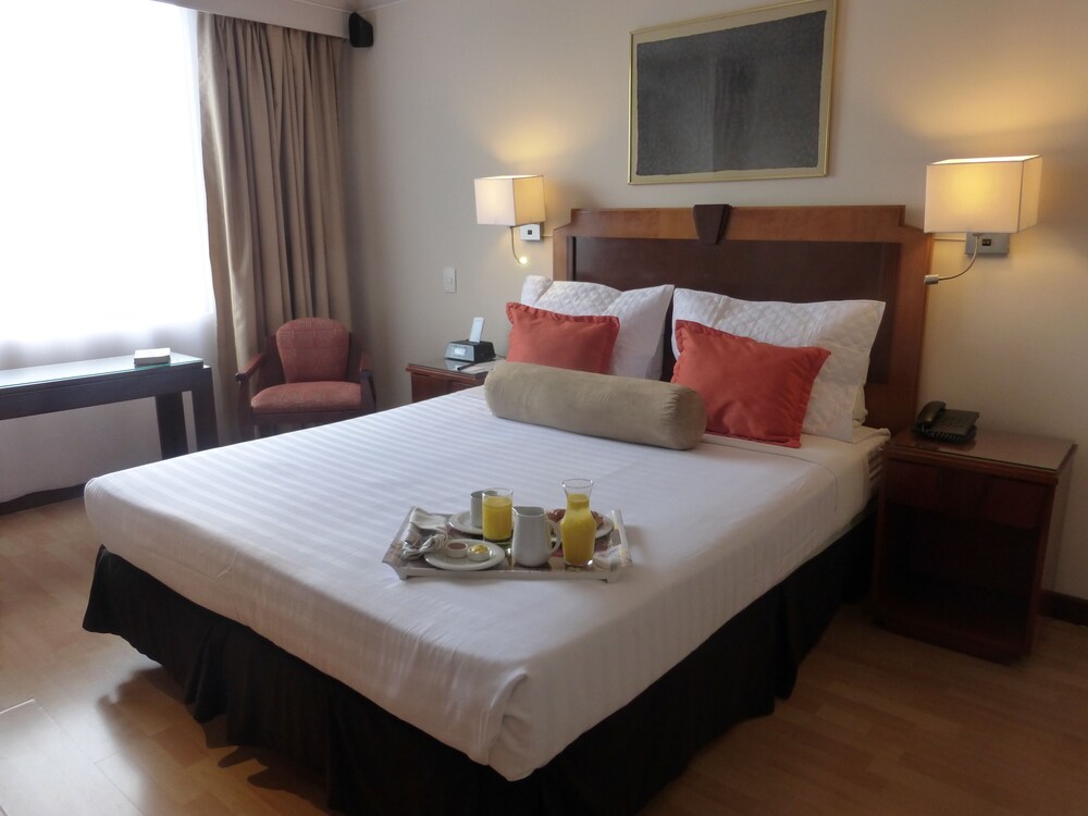 Junior Suite, 1 Bedroom - Guestroom