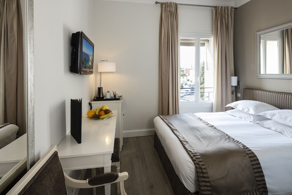 Guestroom