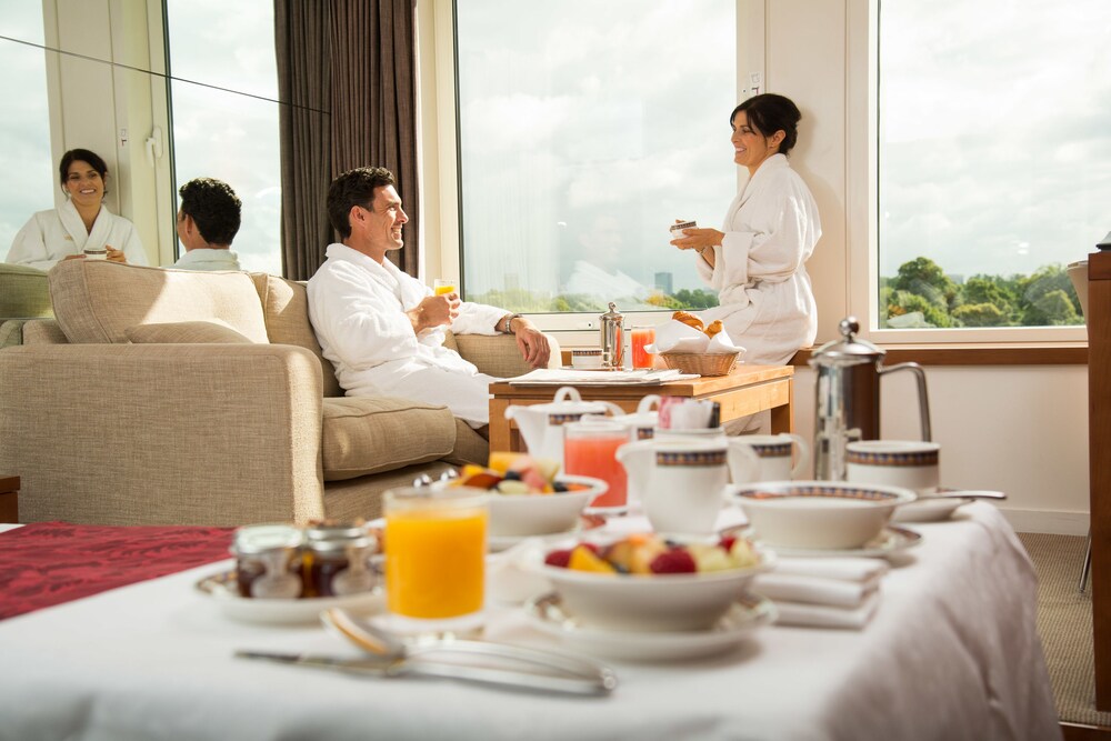 Room Service - Dining