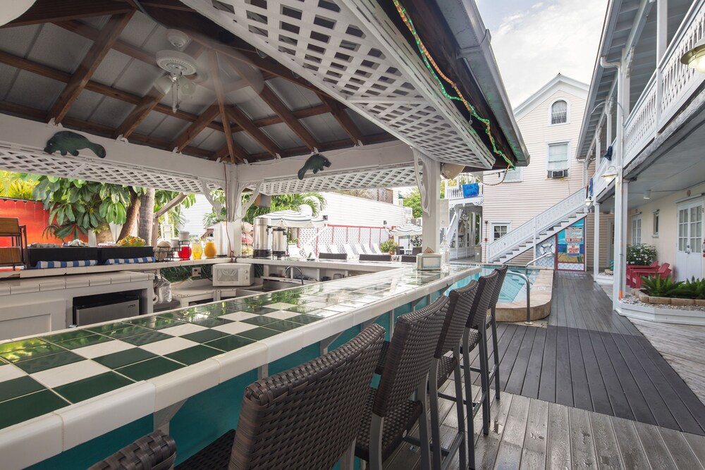 Poolside Bar