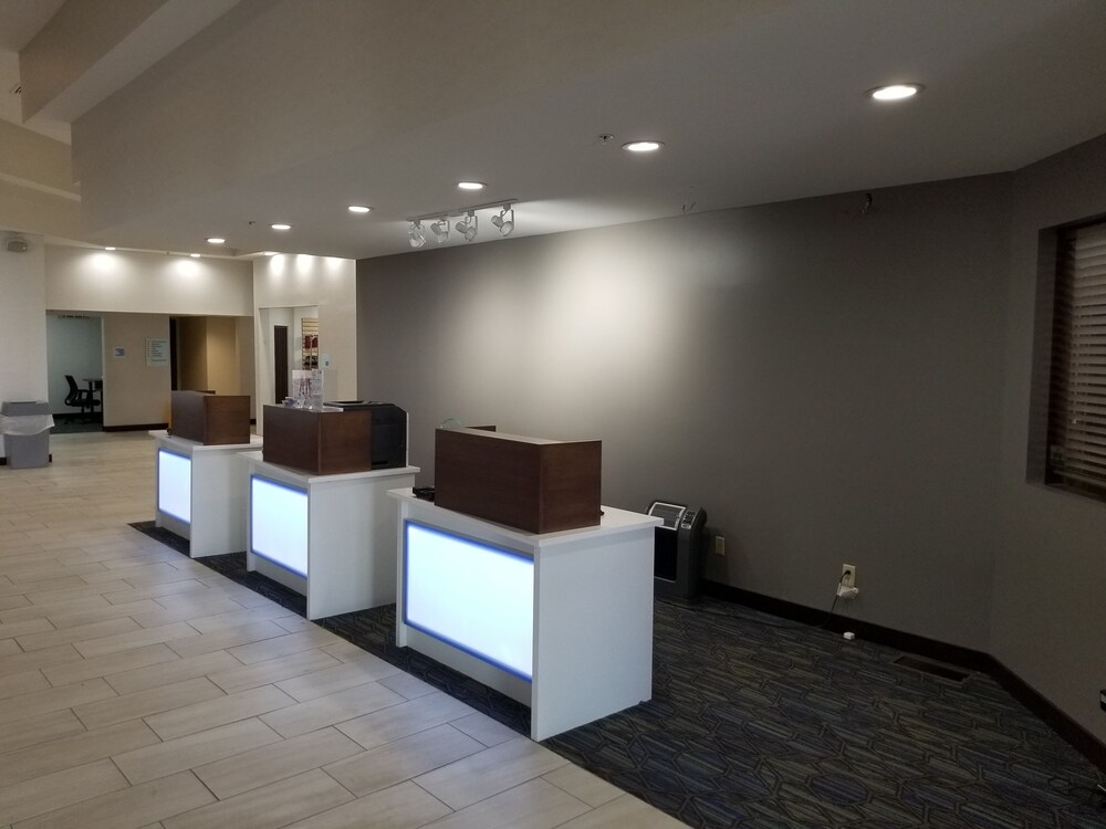 Check-in/Check-out Kiosk