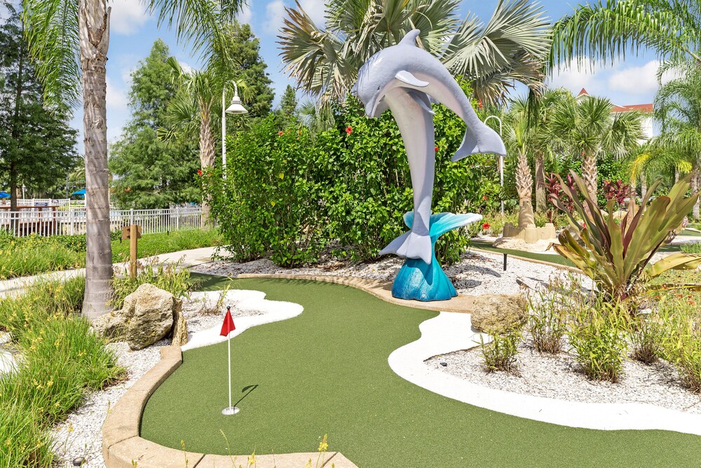 Mini-golf, Grand Beach Resort