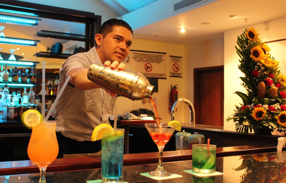 Hotel Bar