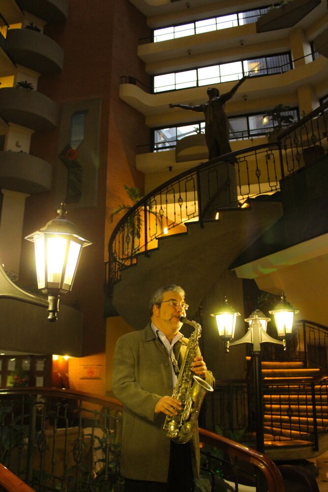 Hotel Bar