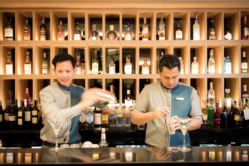 Hotel Bar