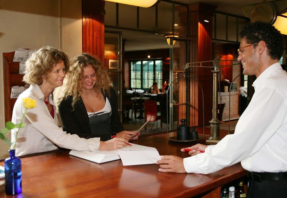 Check-in/Check-out Kiosk