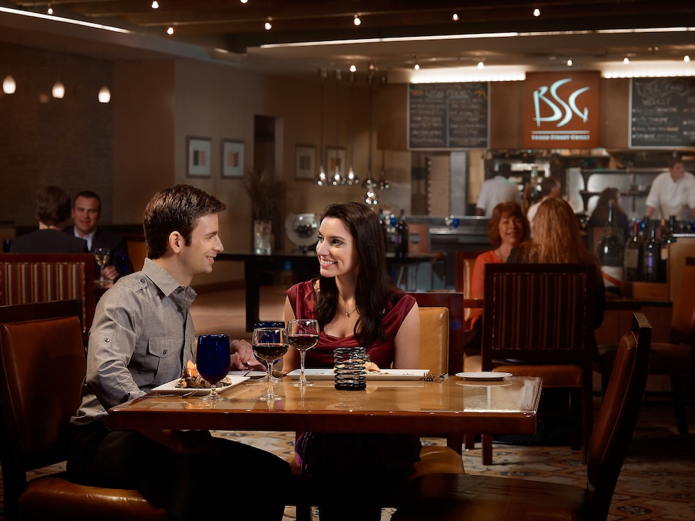 Couples Dining