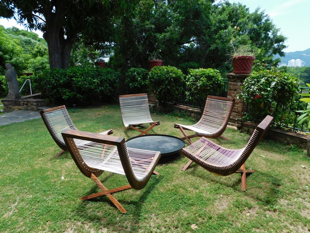 Jardines del establecimiento