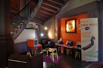 Childrens Area