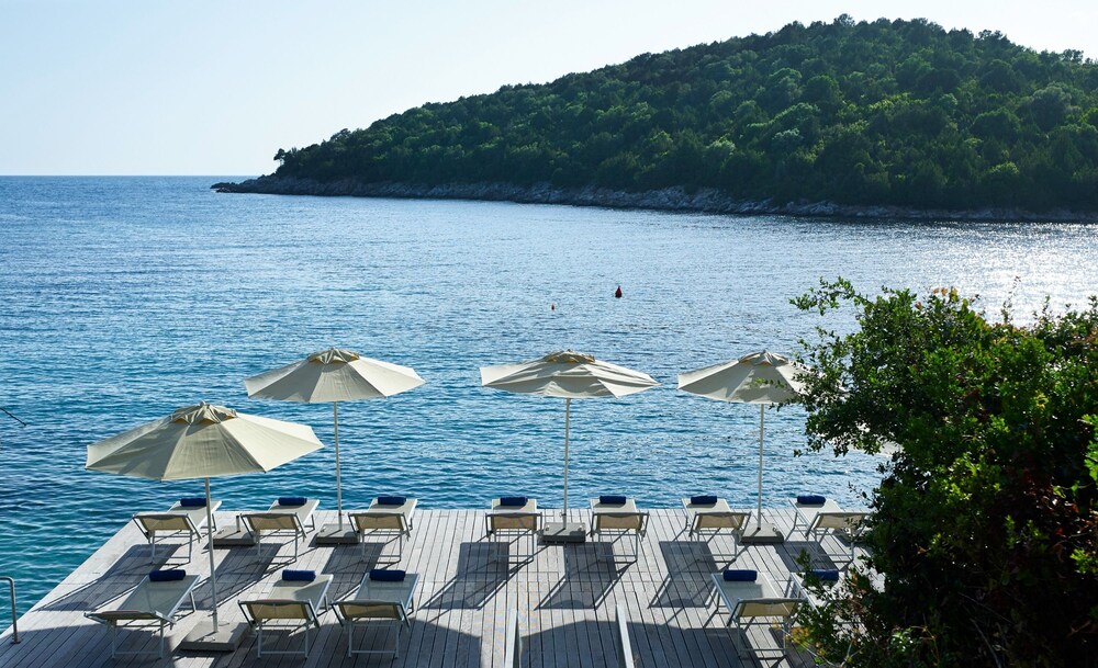 Sundeck