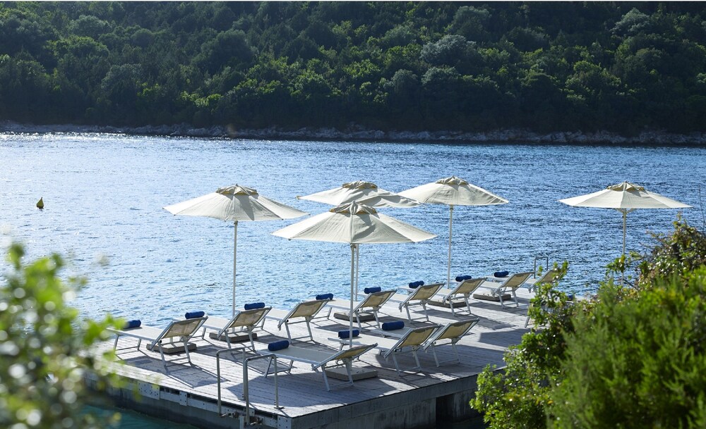 Sundeck