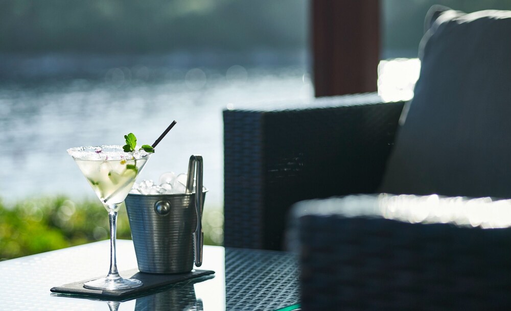 Hotel Bar