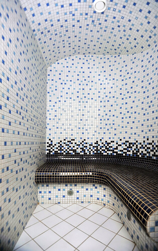 Steam Room