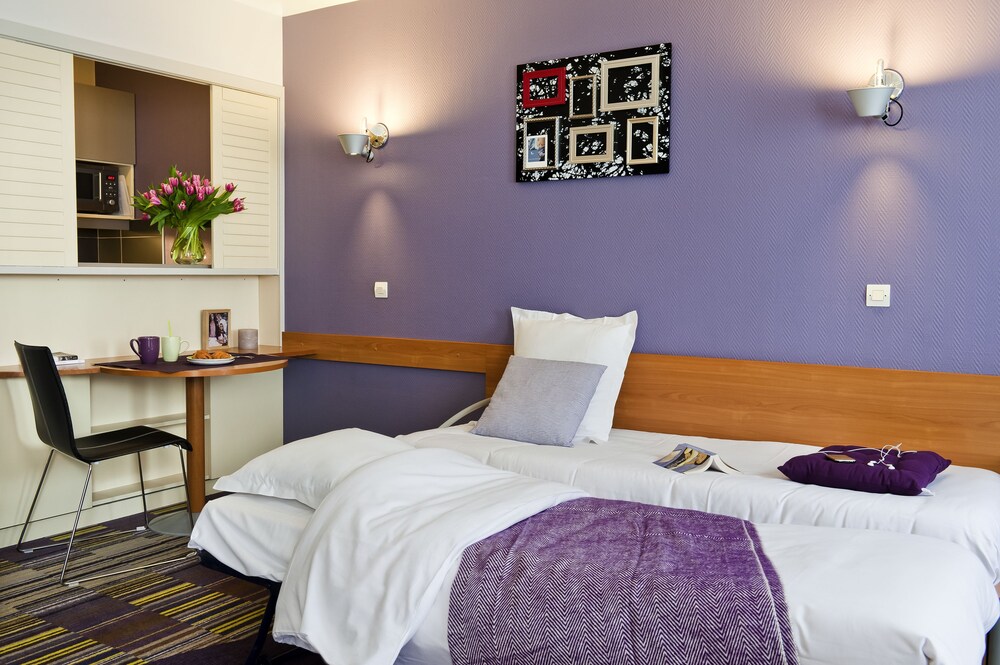 Apartment, 2 Double Beds (4 person) - Guestroom