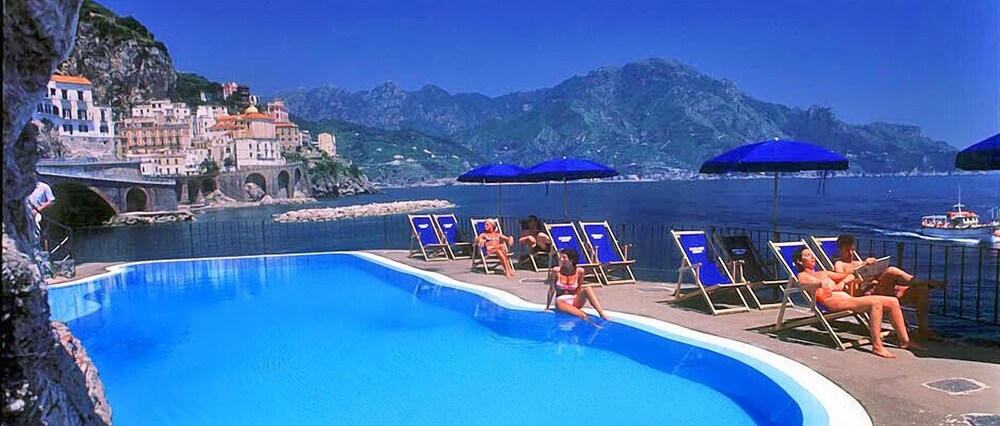 Piscina all'aperto
