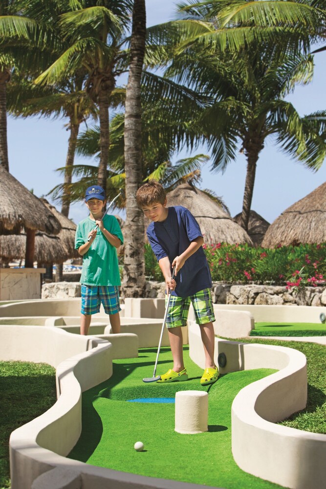 Childrens Play Area - Outdoor
