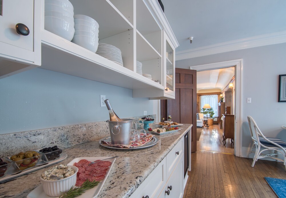 In-Room Kitchen